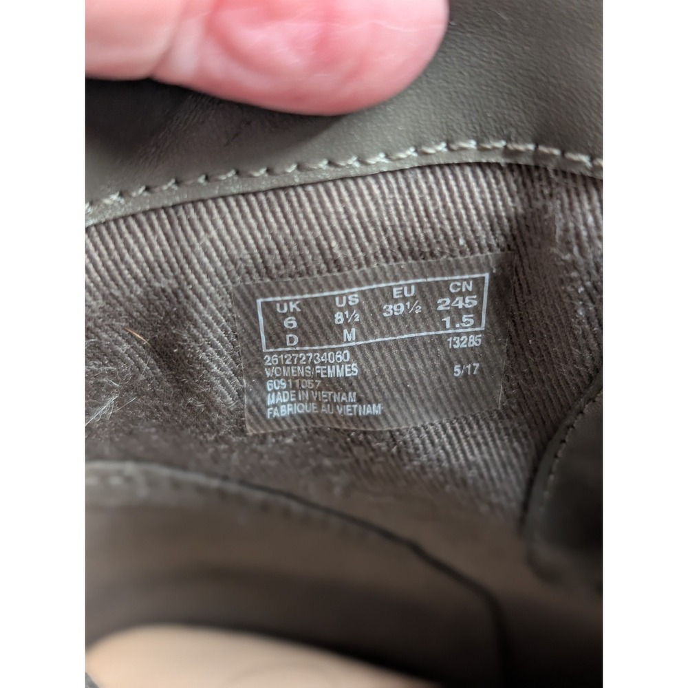 Clarks Spiced River Grey Suede Ankle Booties Block Heel Buckle Women's Size 8.5 - Picture 12 of 12